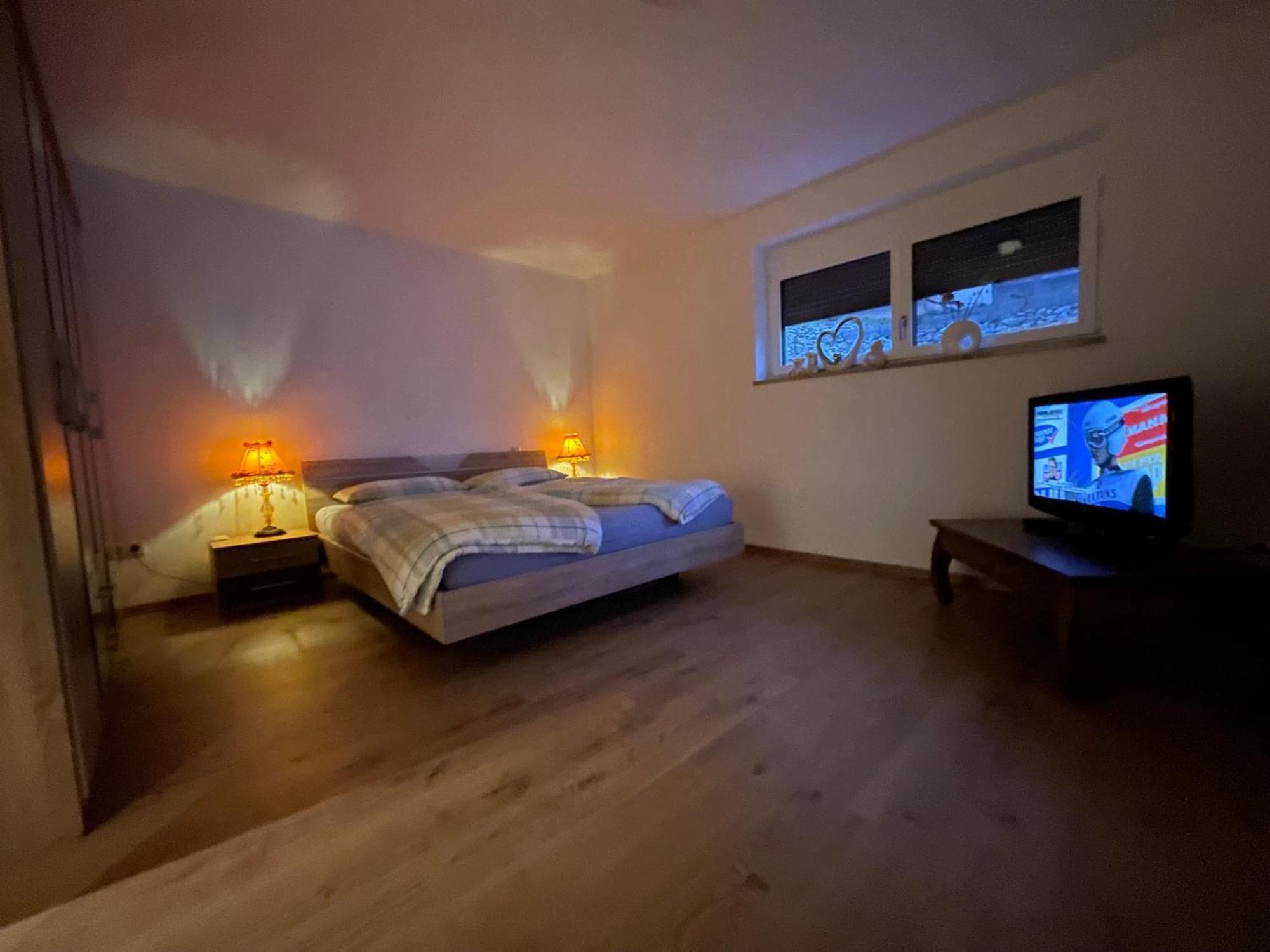 Moderne Ferienwohnung Am Rothsee Хилполтщайн Екстериор снимка